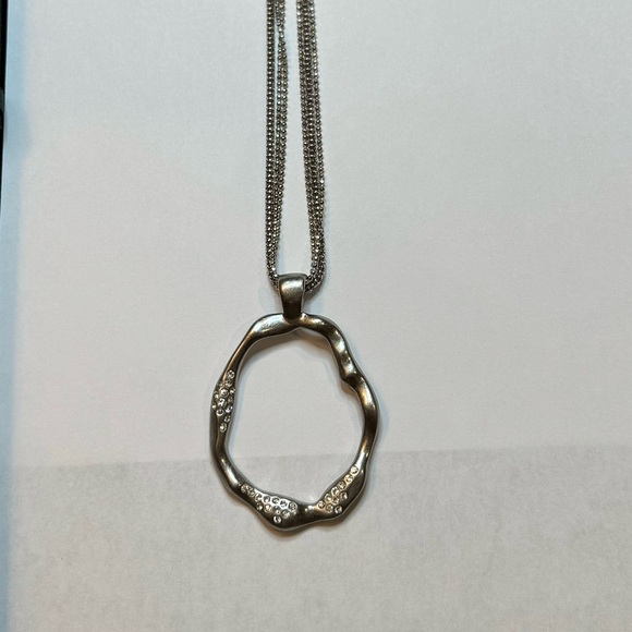 Lia Sophia “Wanderlust” 30-33” long Silver necklace with clear cut crystals. - Picture 4 of 8